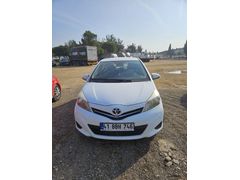 Sahibinden Toyota Yaris 1.33 Fun 2013 Model Kocaeli 97.500 km Beyaz