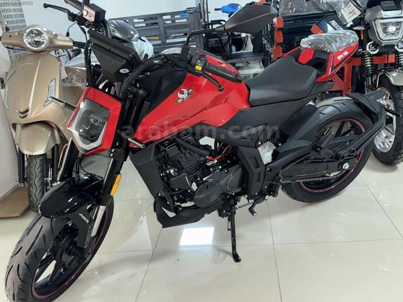 YENI 2025 REGAL RAPTOR SPN 125 TAM BIR GENÇ