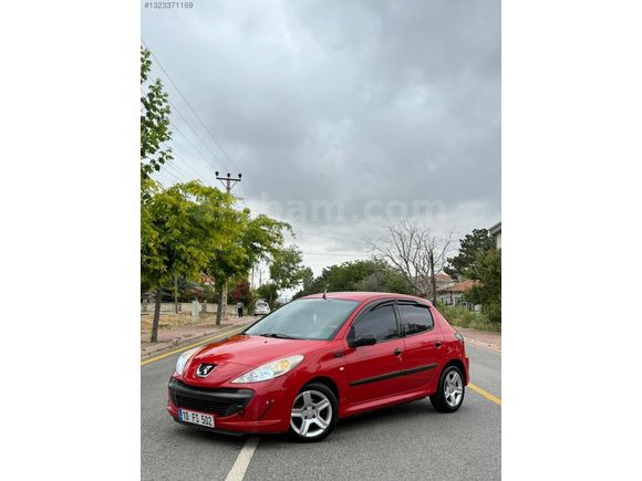 **2010 206+ 1.4 16VALF 170.xxx KM KLİMALI NADİR TEMİZLİKTE**