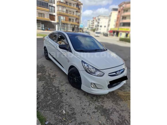Sahibinden Hyundai Accent Blue 1.6 CRDI Biz 2013 Model 