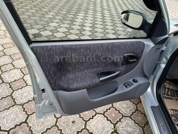 2001 MODEL 1.6 16v RXİ FULL PAKET MEGANE