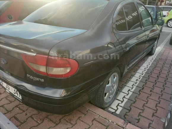 ALPER ALTAN AUTO DAN.. HASARSIZ YENİ MUAYENELİ..MEGANE 1.6 RXT..