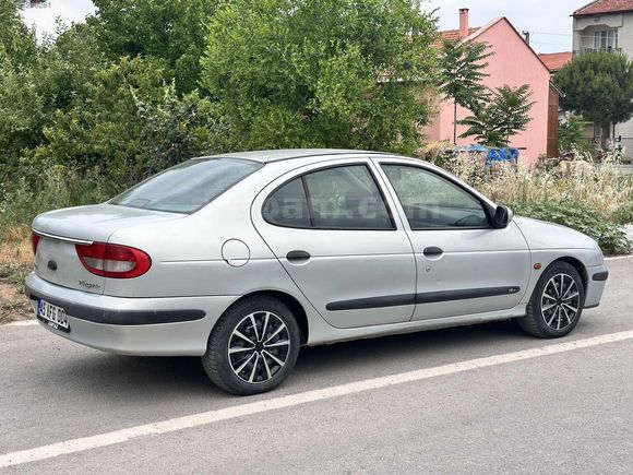 2000 MODEL RXT FUL PAKET 230 km de