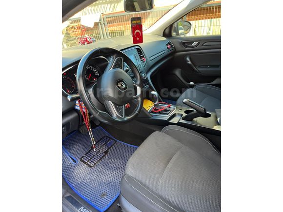 Sahibinden Renault Megane 1.3 TCe Joy 2021 Model