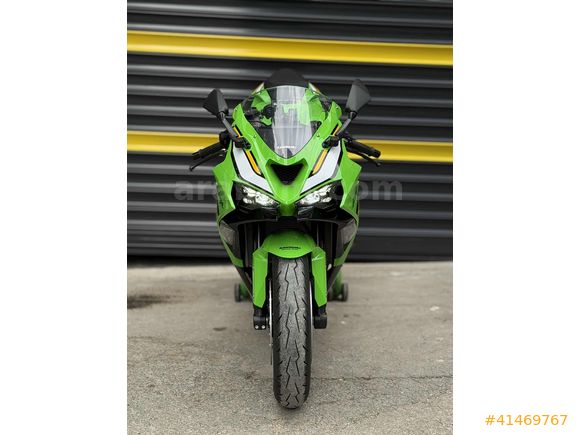 Galeriden Kawasaki Ninja ZX 6R 2025 Model Bursa 7.000 km Yeşil