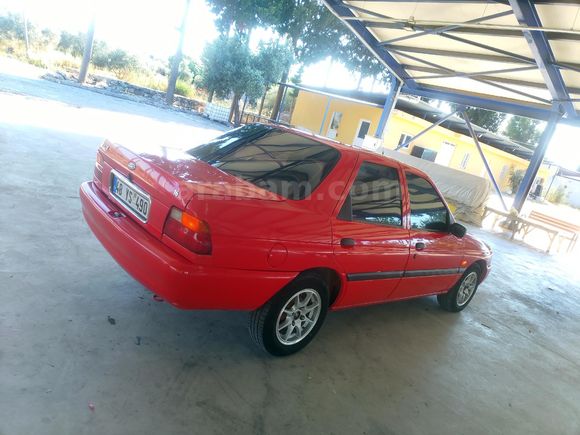 Galeriden Ford Escort 1.6 CLX 1998 Model Muğla