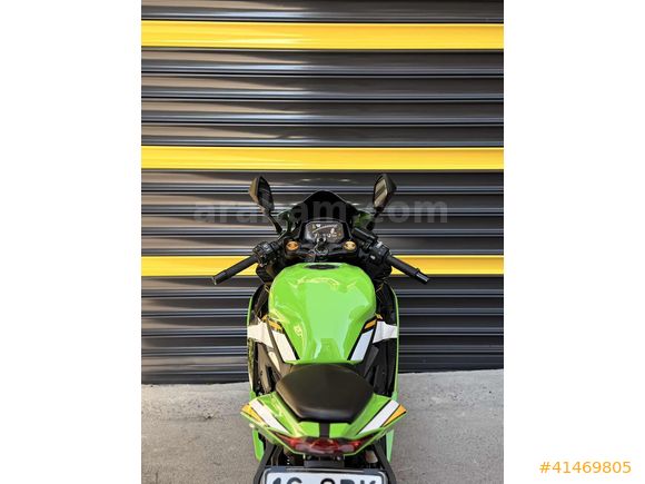 Galeriden Kawasaki Ninja ZX-4RR 2025 Model Bursa 6.001 km Yeşil