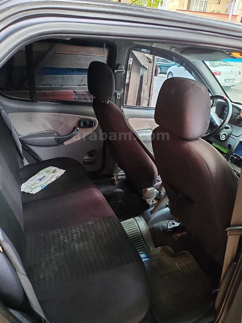 Sahibinden Tata Indica 1.4 TDI Comfort 2008 Model İstanbul 195.000 km Füme 4