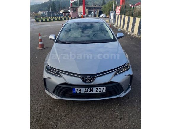 Sahibinden Toyota Corolla 1.5 Dream 2022 Model 