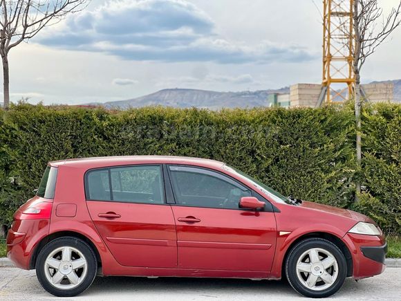ORJ. 162.000 KM DE MEGANE 1.5 DCİ EXTREME