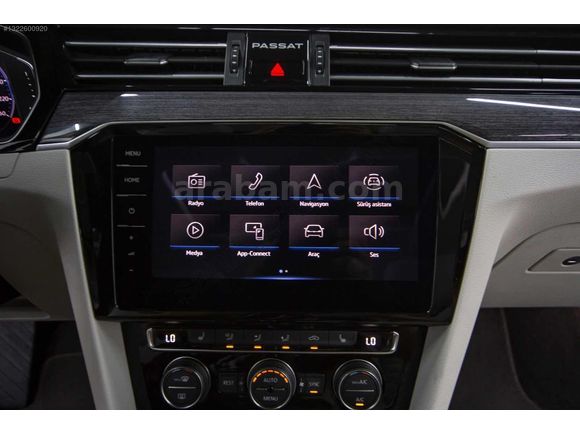 BAYAR'DAN 2020 17.KM VOLKSWAGEN PASSAT ELEGANCE CAM TAVAN+ISITMA