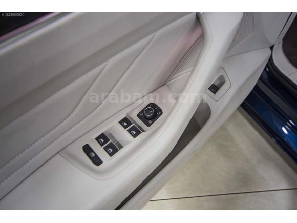 BAYAR'DAN 2020 17.KM VOLKSWAGEN PASSAT ELEGANCE CAM TAVAN+ISITMA