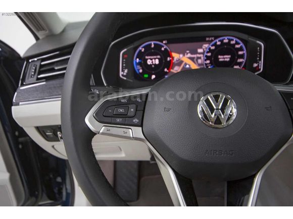 BAYAR'DAN 2020 17.KM VOLKSWAGEN PASSAT ELEGANCE CAM TAVAN+ISITMA