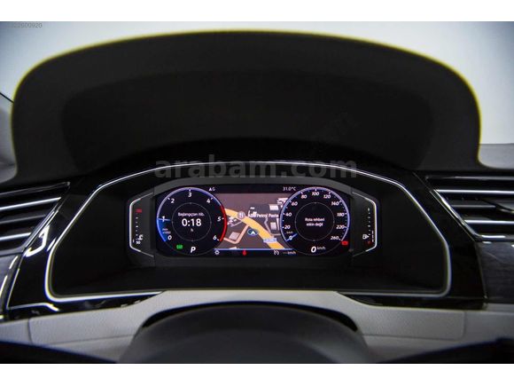 BAYAR'DAN 2020 17.KM VOLKSWAGEN PASSAT ELEGANCE CAM TAVAN+ISITMA