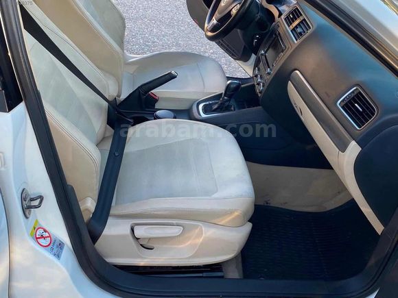 TEMİZ JETTA İÇİ BEJ