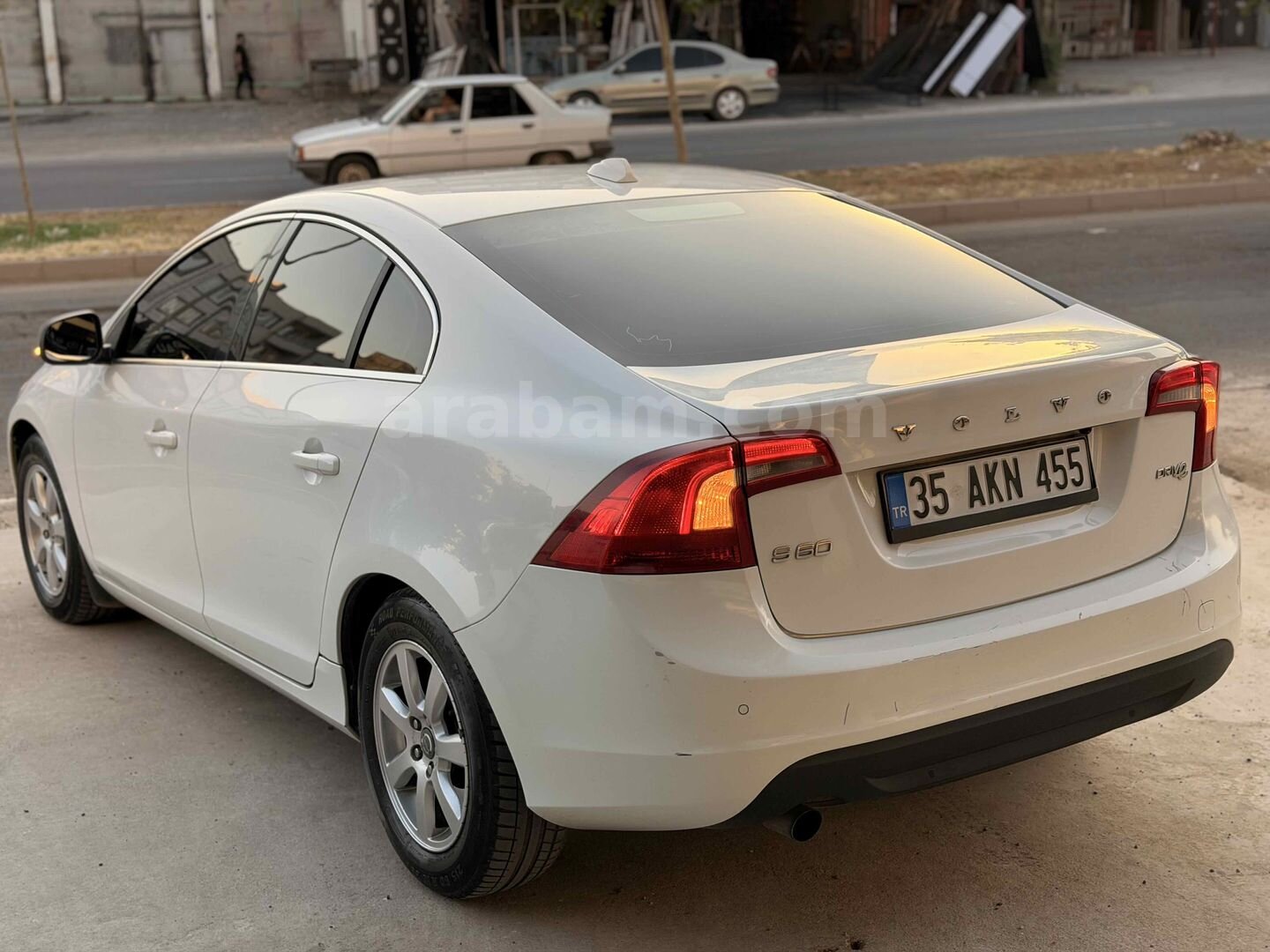 Galeriden Volvo S60 1.6 D Premium 2012 Model Şanlıurfa 240.000 km Beyaz 6