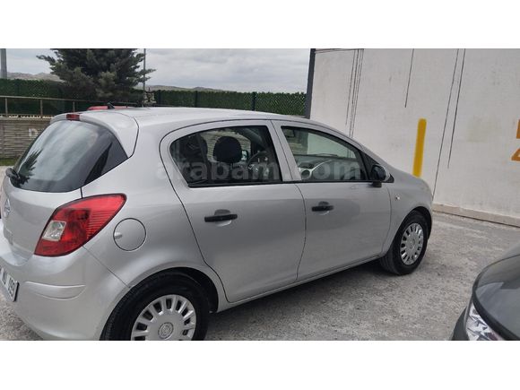 108 binde emsalsiz temizlikte  Sahibinden Opel Corsa 1.2 Twinport Essentia 2009 Model Sivas