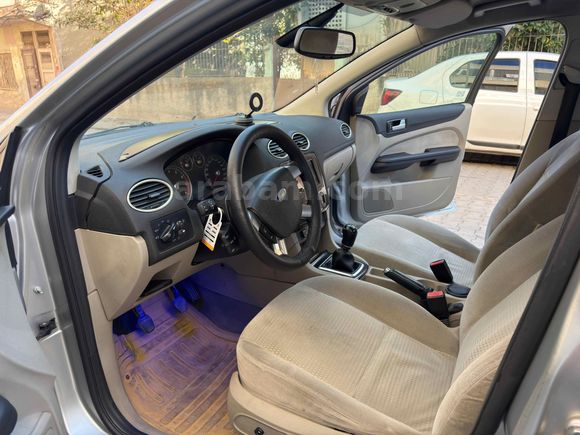 Sahibinden Ford Focus 1.6 Ghia 2005 Model 