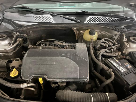 Sahibinden Renault Clio 1.2 Authentique 2006 Model