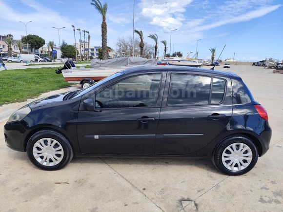 Sahibinden Renault Clio 1.2 Authentique 2010 Model  160.000 km Siyah