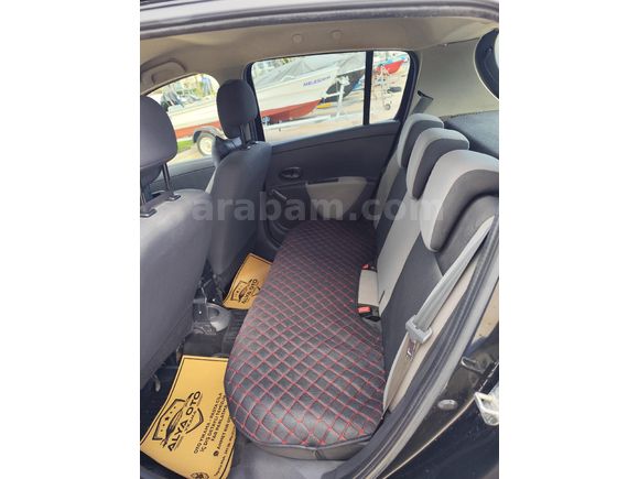 Sahibinden Renault Clio 1.2 Authentique 2010 Model  160.000 km Siyah