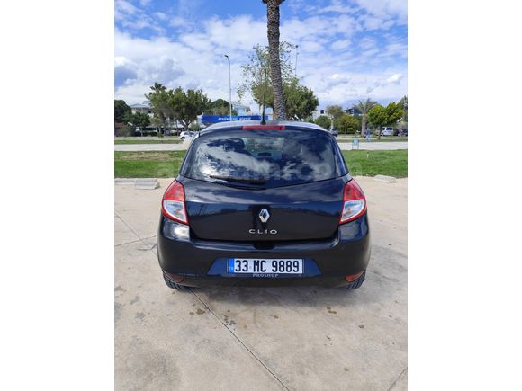 Sahibinden Renault Clio 1.2 Authentique 2010 Model  160.000 km Siyah