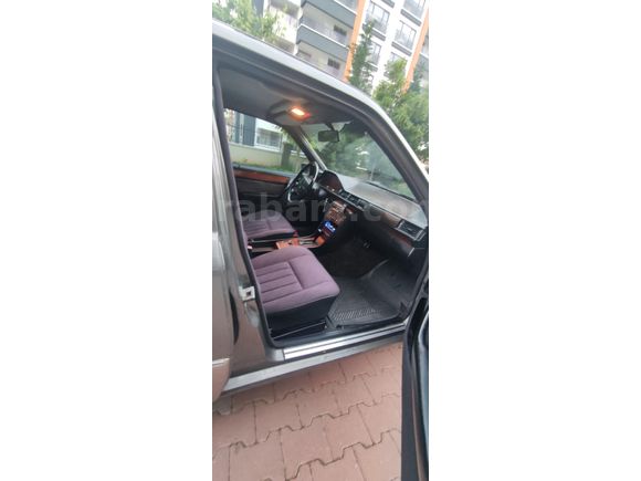 Sahibinden Mercedes - Benz E 200 1994 Model