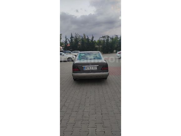 Sahibinden Mercedes - Benz E 200 1994 Model