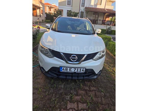 Sahibinden Nissan Qashqai 1.5 dCi Sky Pack 2015 Model 