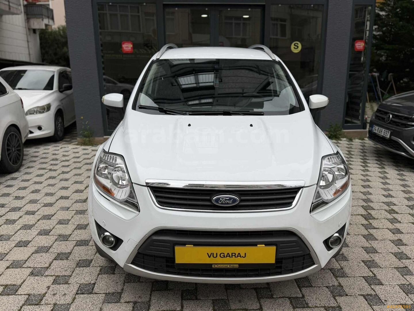 Galeriden Ford Kuga 2.0 TDCi Titanium 2011 Model İstanbul 286.000 km Beyaz 4