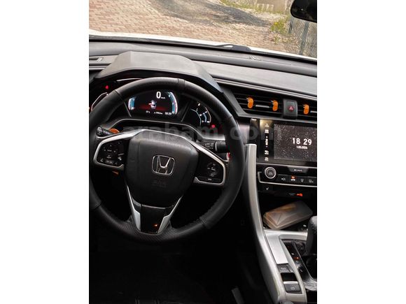 Sahibinden Honda Civic 1.6i VTEC Eco Executive 2017 Model 