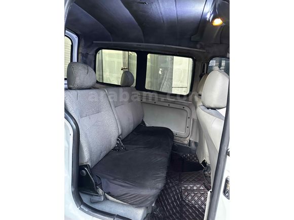Galeriden Renault Kangoo 1.9 D 2003 Model Bitlis
