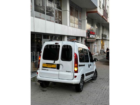 Galeriden Renault Kangoo 1.9 D 2003 Model Bitlis