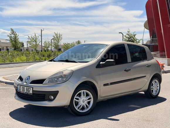 Yeni muayeneli,değişensiz,masrafsız
clio 3