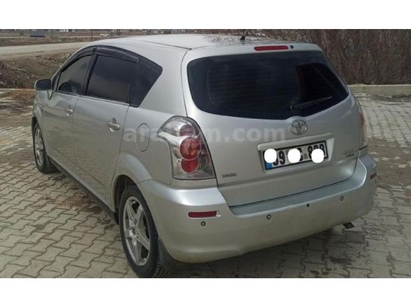 Sahibinden Toyota Verso 1.6 Comfort 2005 Model