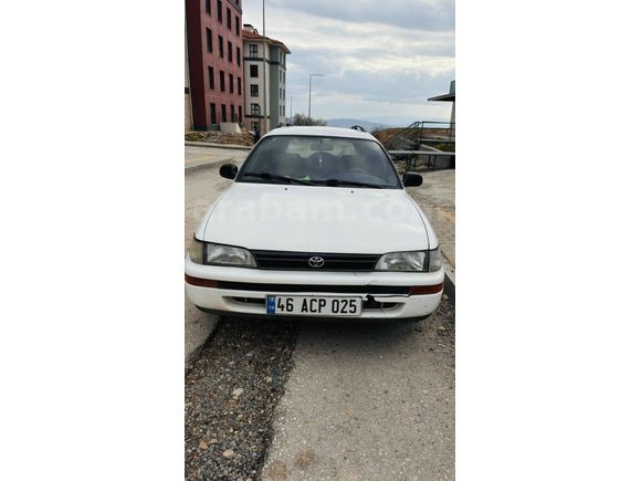 Sahibinden Toyota Corolla 1.6 XEi 1997 Model  252.000 km Beyaz