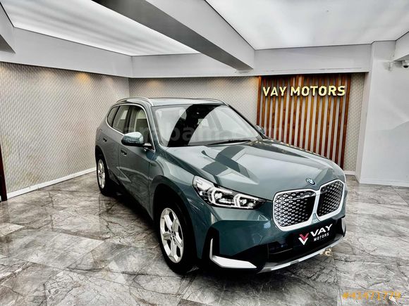"VAY MOTORS" 2025 BMW İX1 SPORTLİNE CAM TAVAN ORJİNAL HATASIZ