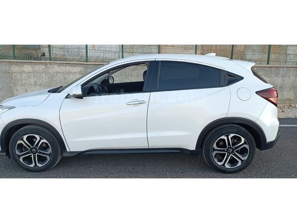 Sahibinden Honda HR-V 1.5 i-VTEC Executive 2017 Model