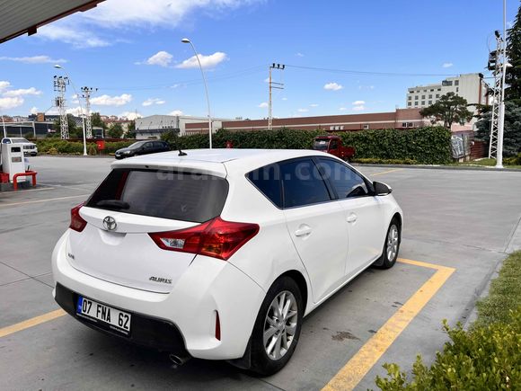 Sahibinden Toyota Auris 1.6 Active 2013 Model 