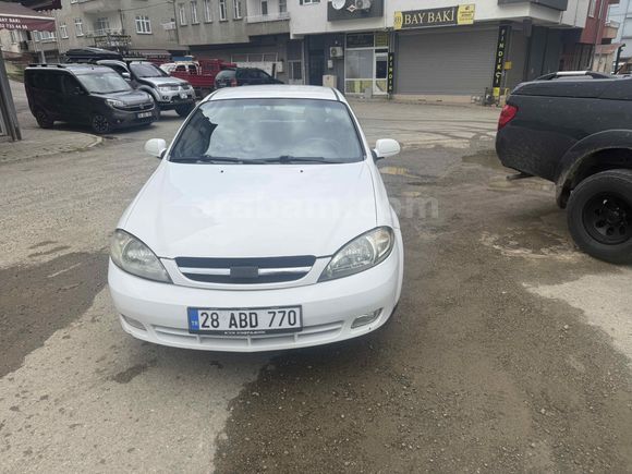 Sahibinden Chevrolet Lacetti 1.4 SX 2005 Model  268.000 km Beyaz