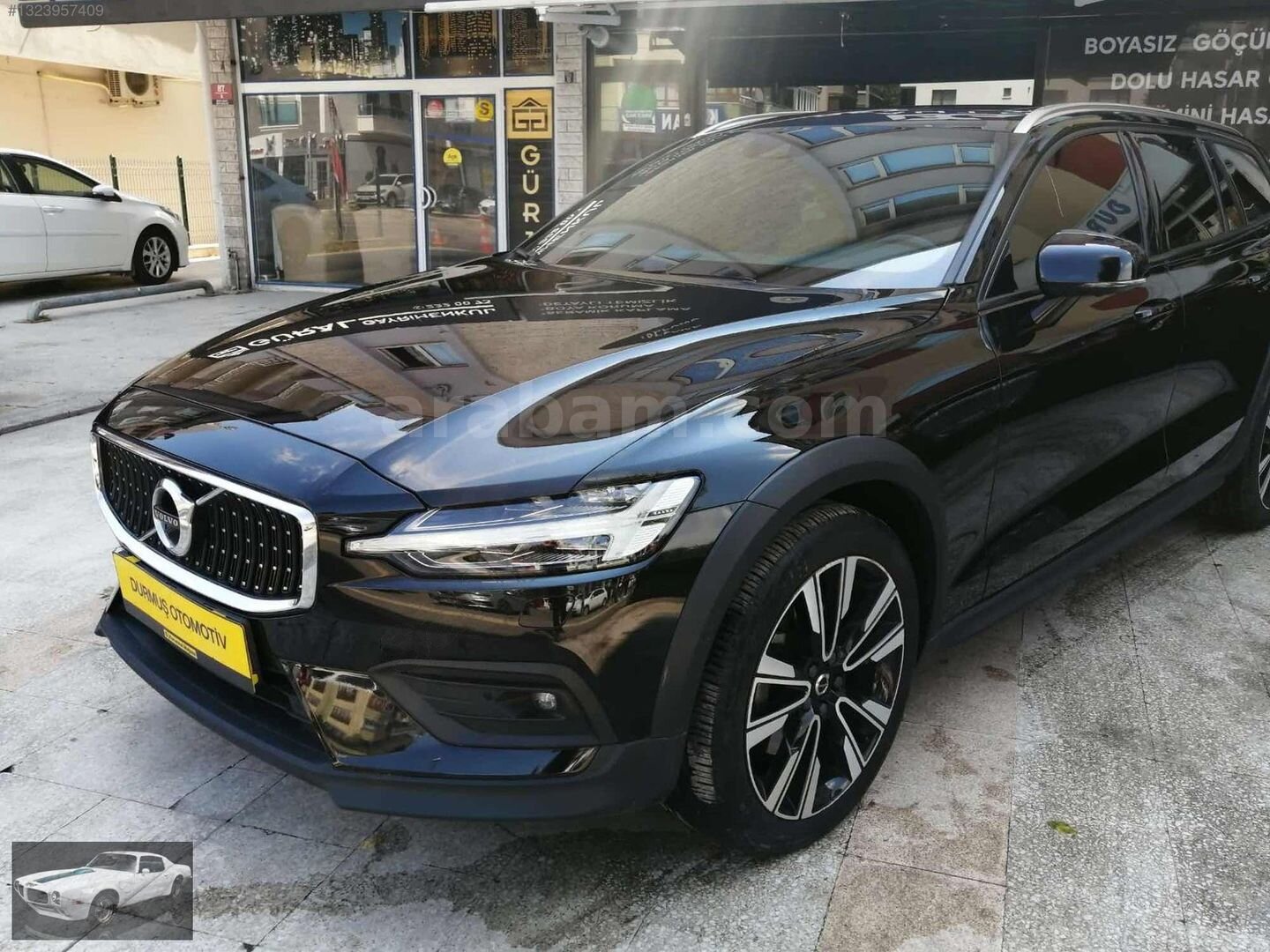 Galeriden Volvo V60 Cross Country 2.0 2020 Model Ankara 60.000 km Siyah 3