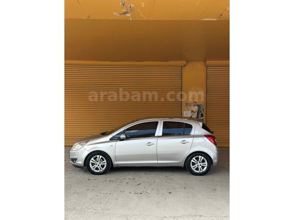 Emsalsiz Temizlikte Opel Corsa 