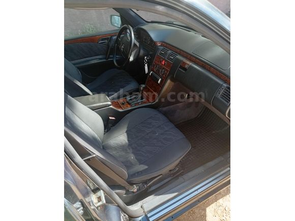 Sahibinden Mercedes - Benz E 200 Classic 1996 Model
