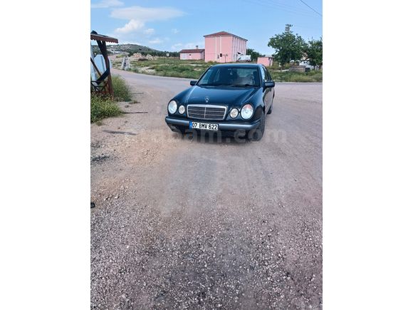 Sahibinden Mercedes - Benz E 200 Classic 1996 Model