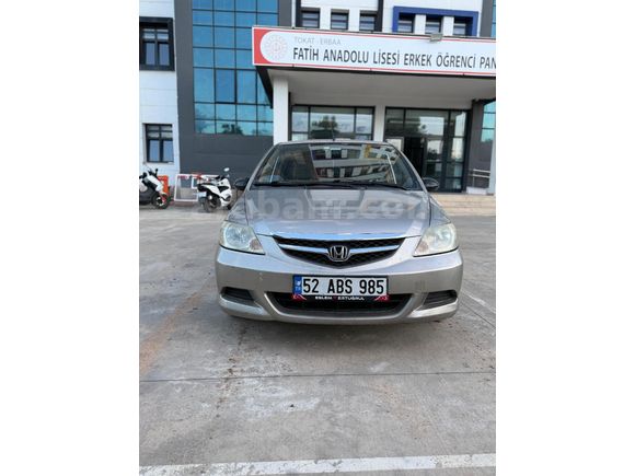 Temiz aile aracı