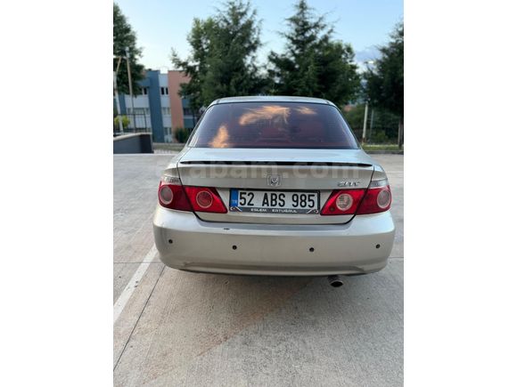 Temiz aile aracı