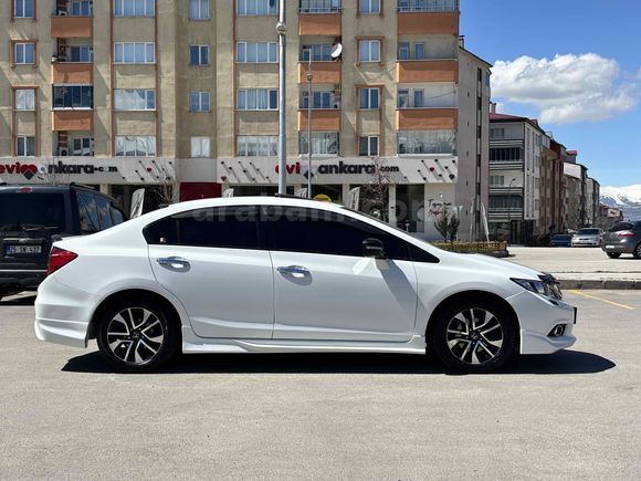 Sahibinden Honda Civic 1.6i VTEC Eco Elegance 2014 Model 