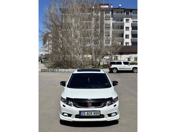 Sahibinden Honda Civic 1.6i VTEC Eco Elegance 2014 Model 