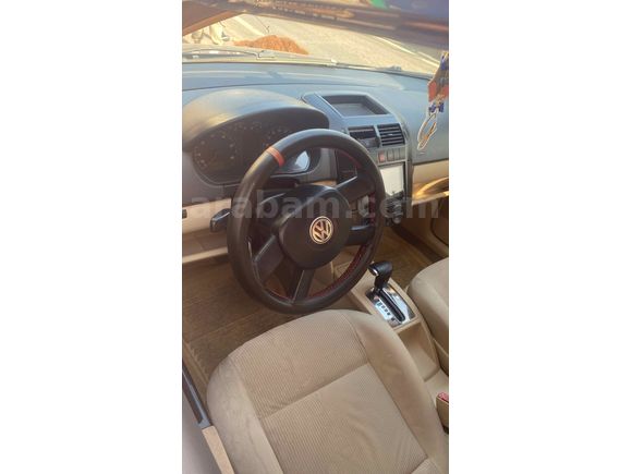 Sahibinden Volkswagen Polo 1.4 Basicline 2005 Model  235.000 km Bordo