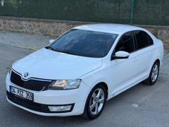 2014 SKODA RAPİD DİZEL OTOMATİK 210.000KM DE